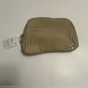 NWT Lululemon Everywhere Belt Bag Large 2L